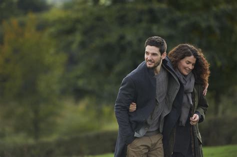 Ben Barnes talks about his latest TV series Gold Digger, types of women he'd date