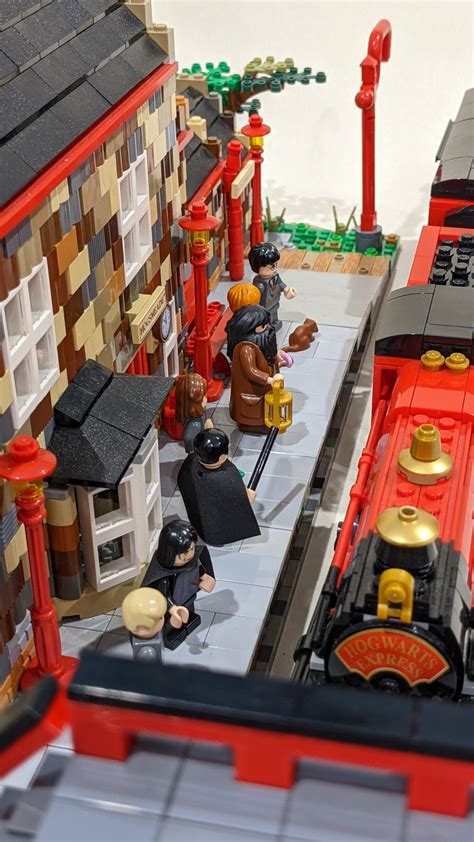 Next stop: Hogsmeade station… – Blockwarts – A LEGO Harry Potter fan site