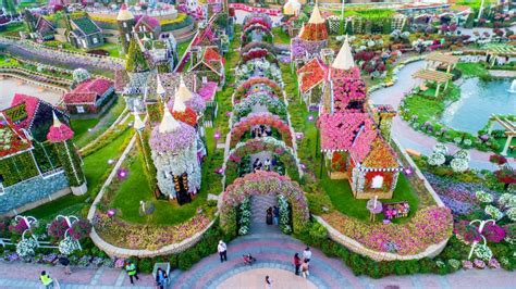 Dubai Miracle Garden | Journey through a Floral Wonderland in Dubai