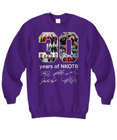 (Fan made) 30 years of NKOTB signatures shirt