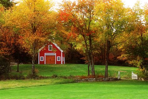 Fall Barn Desktop Wallpaper - WallpaperSafari