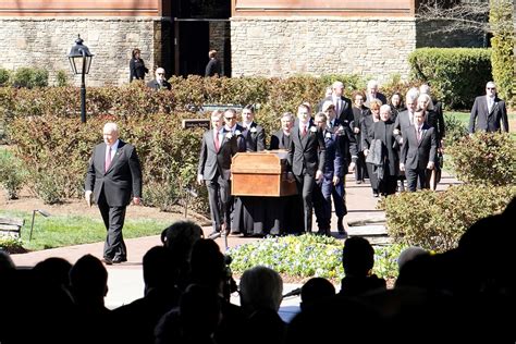 Billy Graham funeral capped by Gospel invitation | Baptist Press