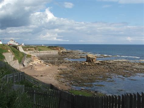 Seaton Sluice Beach - Northumberland | UK Beach Guide