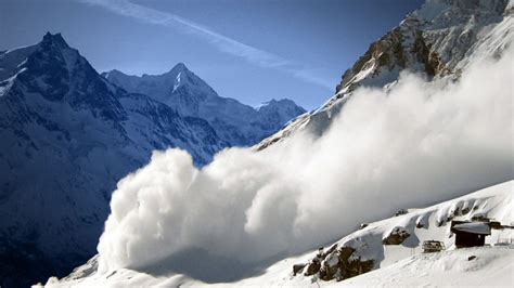 Avalanche warning in Utah; ski resort worker briefly trapped | KUTV