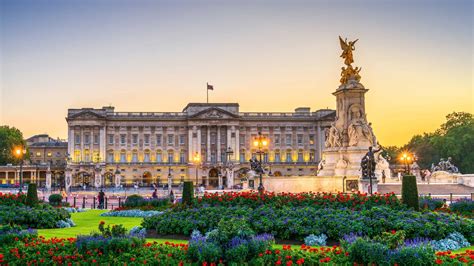 Posts tagged with Buckingham Palace - Bing WallPaper