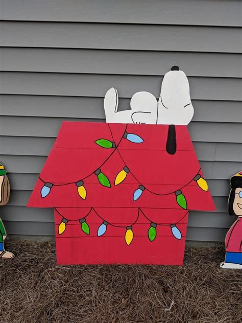 Charlie Brown Christmas Snoopy Dog Housepeanuts Lifesize Yard | Etsy ...