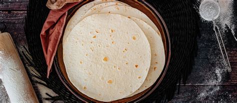 Who wrote the 1935 novel "Tortilla Flat"?