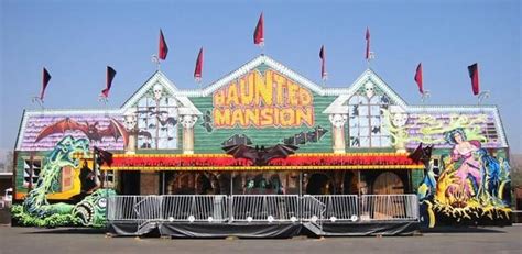 haunted Mansion dark ride Spook Houses, Haunted Houses, Haunted House Attractions, Land Of The ...