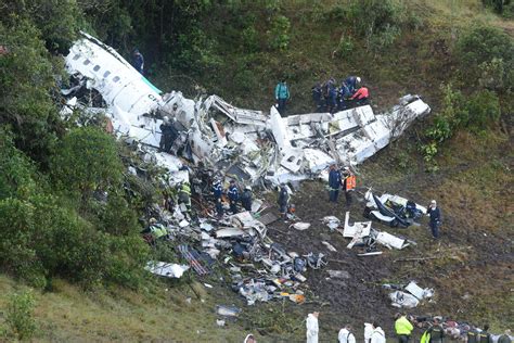 Chapecoense Soccer Team’s Plane Crashes, Leaving Brazil Devastated ...