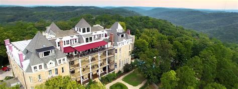 10 of the Scariest Haunted Hotels in America | HubPages