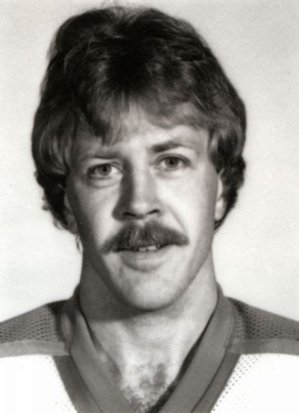 Player photos for the 1982-83 Edmonton Oilers at hockeydb.com