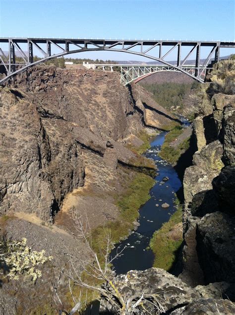 Crooked River Gorge, Oregon | Beautiful places, River, Places ive been