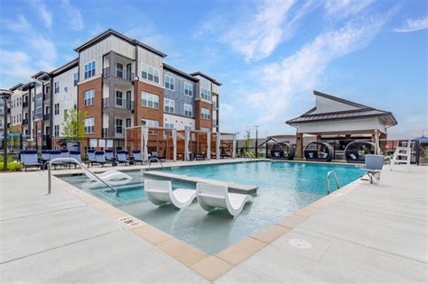 Bainbridge Market Commons - Apartments in Frederick, MD | Apartments.com