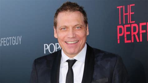 Holt McCallany is on the case for Netflix and David Fincher.