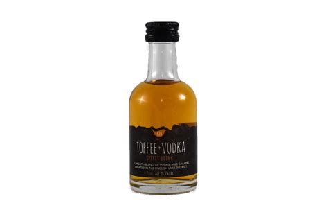 Toffee Vodka with Rock Ice Cubes Gift Set - The Spirit Bottle