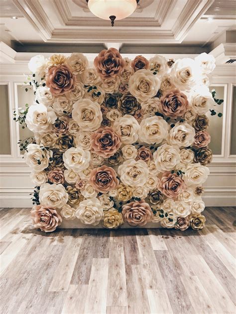 absolutely gorgeous flower wall Flower Wall Backdrop, Paper Flower ...