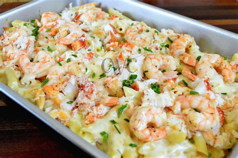 Lobster, Crab and Shrimp Baked Macaroni and Cheese Recipe |Cooking With Carolyn