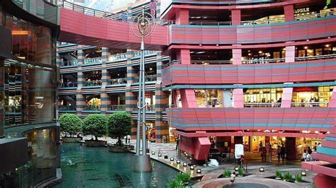 Canal City Hakata - Fukuoka Travel