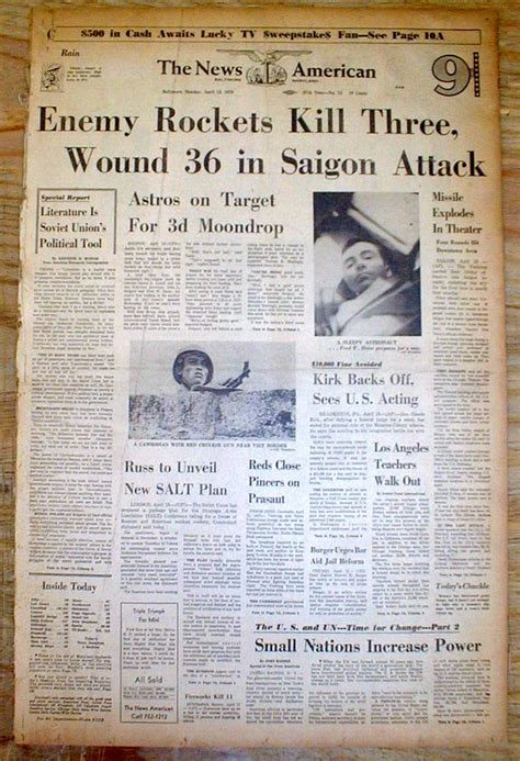 1970 headlin newspaper VIETNAM WAR Viet Cong attack Saigon SOUTH ...