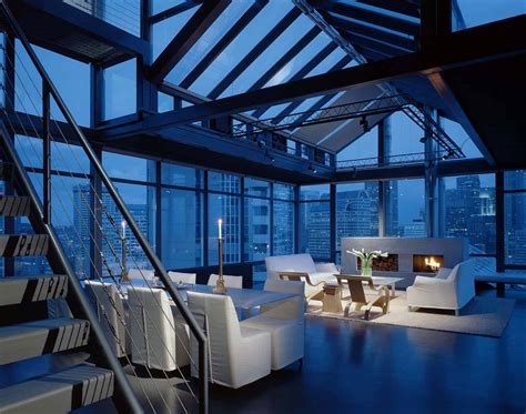 Minimalist penthouse apartment overlooking the Seattle skyline