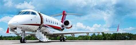 Challenger 300 Private Jet Cards | NICHOLAS AIR®