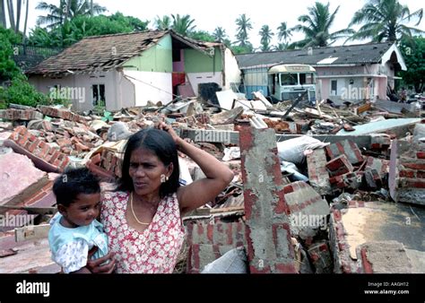 Images from the aftermath of the boxing day tsunami in Sri Lanka on ...