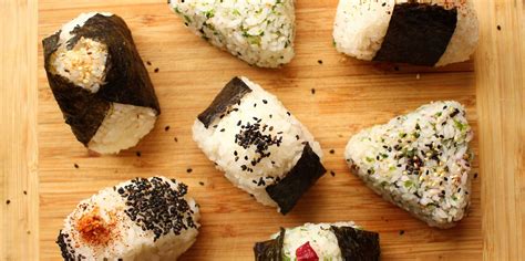 Best Onigiri Recipe - How To Make Onigiri At Home