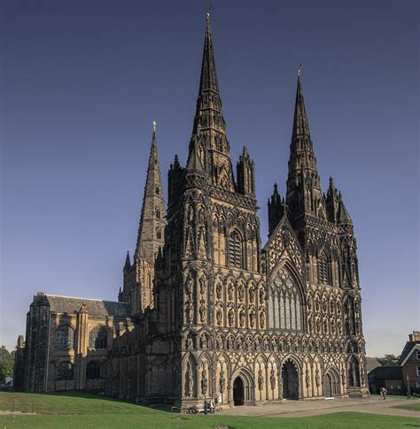 List of cathedrals in England and Wales - Wikipedia | Cathedral, Lichfield, Uk tourist attractions