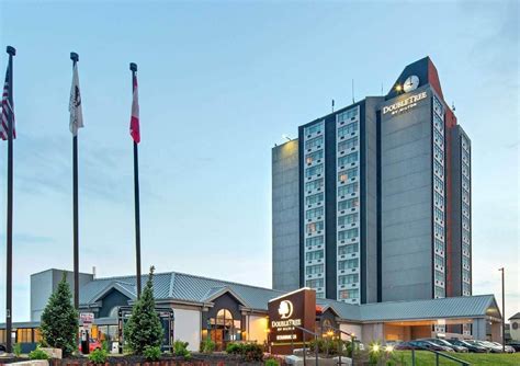 DoubleTree By Hilton Toronto A - Traveling Pari