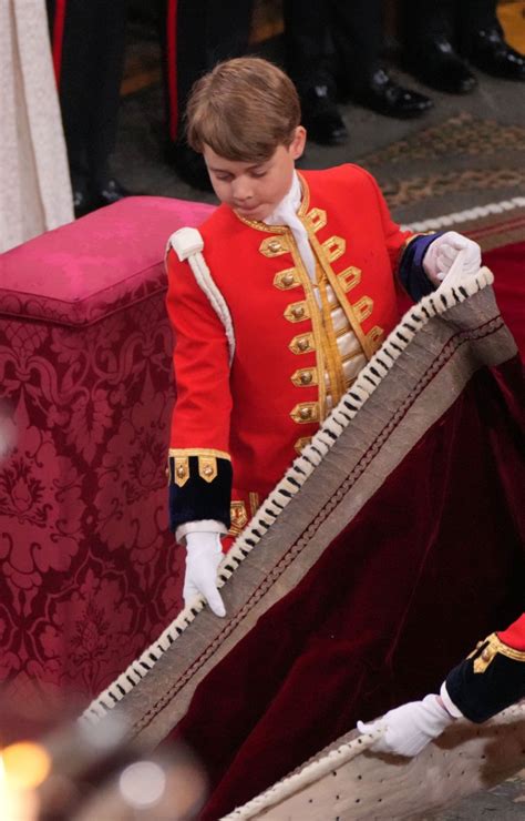 The Coronation Photos of George, Charlotte & Louis Are Adorable