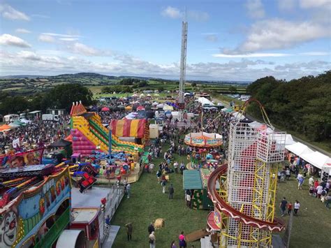 Buckham Fair in the Country - The Lettered Cottage