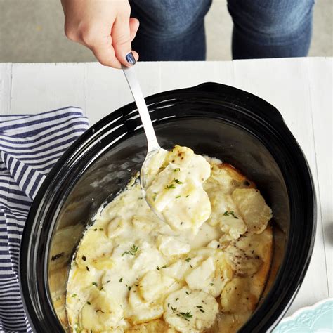 Slow Cooker Potatoes Au Gratin - Rachel Hollis