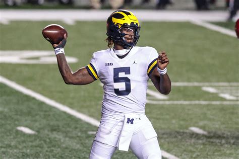 Michigan Quarterback Joe Milton Transferring To Tennessee - Sports ...