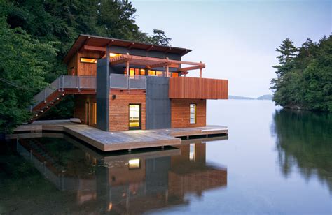 Floating Homes That Will Make You Want to Live on Water | Architecture ...