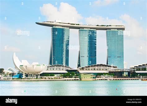 Singapore Ship Building Stock Photos & Singapore Ship Building Stock ...