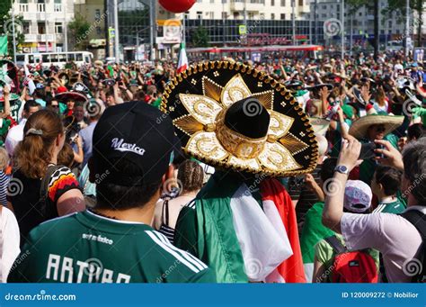 Mexican Football Fans on the Streets of Yekaterinburg Editorial Photography - Image of mexicans ...