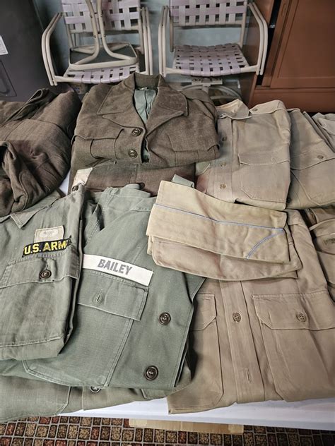 J&K Estate Sales & Auctions - US Army Military Uniforms/Airborne/Canteen/Belts & More