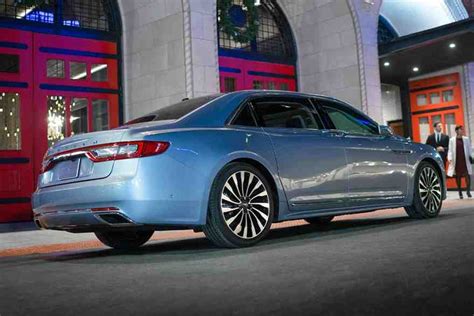 2020 Lincoln Continental Review - Autotrader