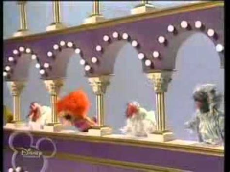 The Muppet Show Theme (Season Five) - YouTube