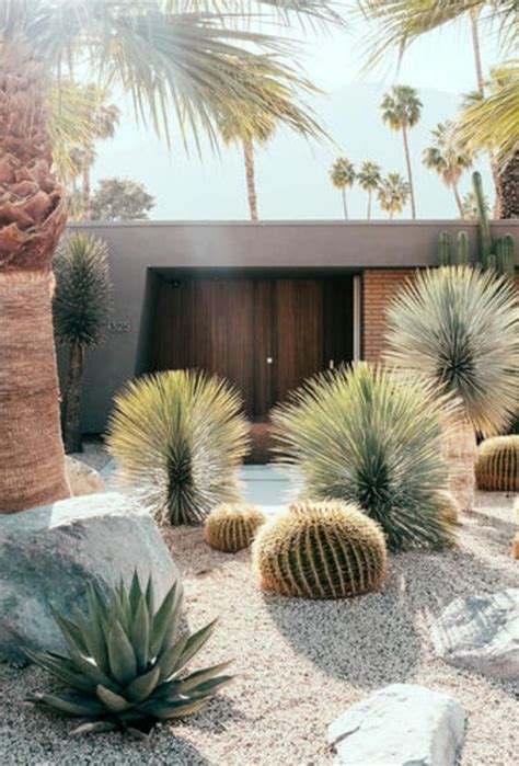 30 Desert Landscaping Ideas With Low Maintenance