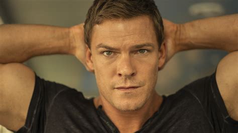 Reacher Star Alan Ritchson On Prepping For All Those Fight Scenes, His Favorite One-Liner, And ...