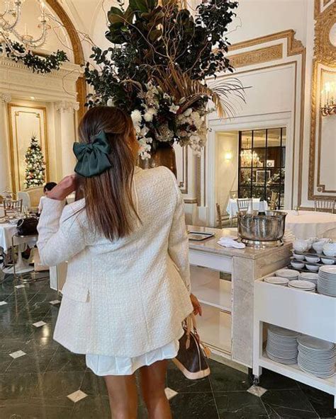 Tea Party Outfits: Top 50+ Ideas to Wear to a Tea Party - LadyLife