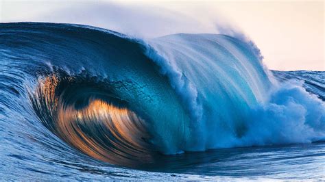 World's best waves – amazing surf spots in photos | Escapism Magazine