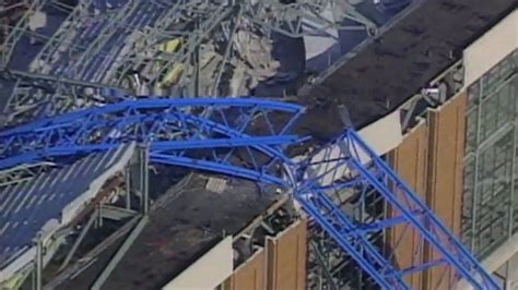 'Feel bad for the families:' Moment of silence on 20-year anniversary of 'Big Blue' crane ...