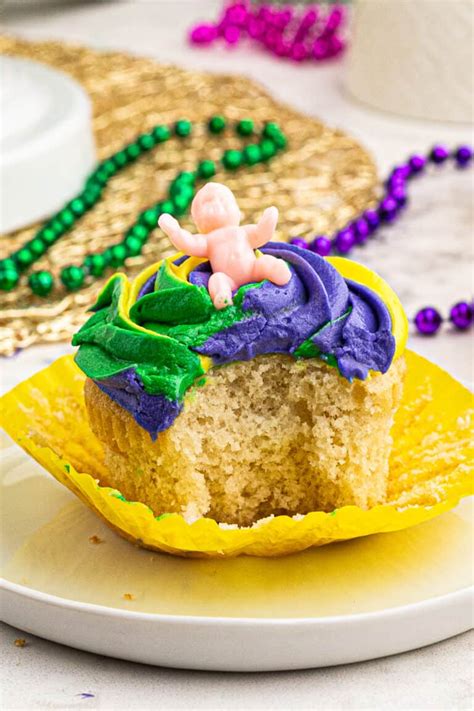 Mardi Gras Cupcakes Recipe - Easy Dessert Recipes