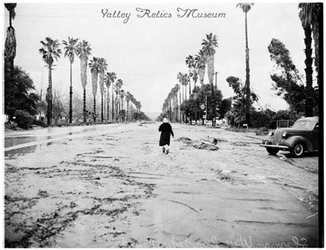 photo from the 1938 flood. This is Reseda on Sherman Way near Corbin ...