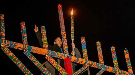 8 snapshots of Hanukkah celebrations from around the world - Jewish ...