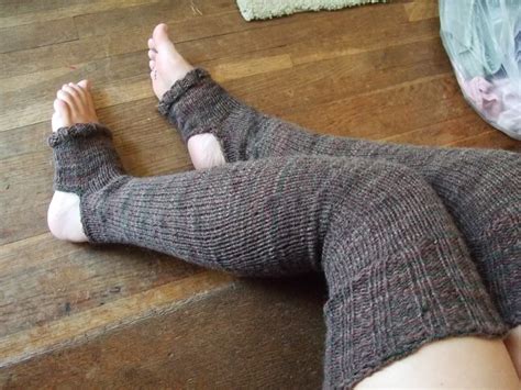 Stirrup Leg Warmers Knitting Pattern - Mikes Nature