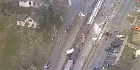 Train smashes into semi-truck in Georgia in dramatic video | Fox News