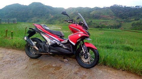 Modifikasi Yamaha Aerox 155 Supermoto, Maxi Skutik Adventure Nih...!!! - WARUNGASEP